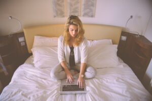 口臭の治し方が女性に特に効果的な方法は？