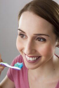 電動歯ブラシで口臭を効果的に改善する方法は？
